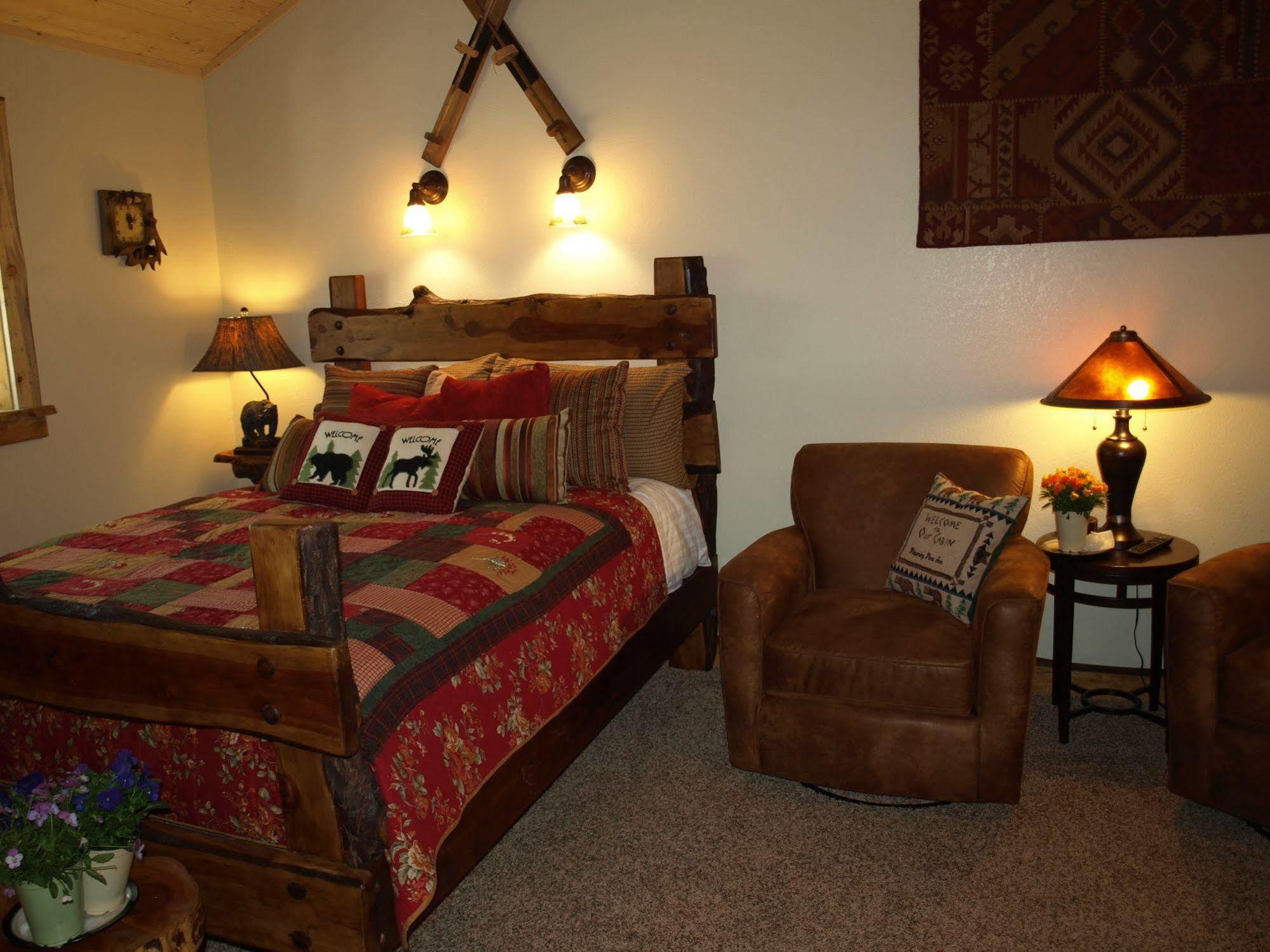 Whispering Pines Inn Flagstaff Exterior photo